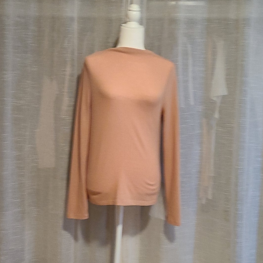 Super soft and pretty top